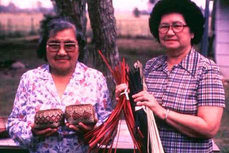 Lydia Darden and Ernestine Walls, Chitimacha Indians, Charenton